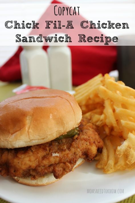 Get the delicious taste of Chick Fil'A any day of the week (even Sunday) with this copycat Chick Fil'A Chicken Sandwich recipe! Chick Fil A Chicken Sandwich, Chick Fil A Chicken Sandwich Recipe, Chick Fil A Sandwich, Recipes Copycat, Chicken Sandwich Recipe, Subway Sandwich, Chicken Ideas, Chicken Sandwich Recipes, Texas Roadhouse