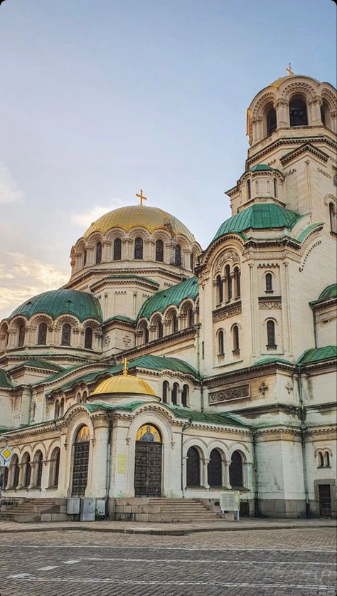 Cathedral Reference, Sofia Bulgaria Aesthetic, Sofia City, Alexander Nevsky Cathedral, Bulgarian Culture, City Wallpapers, Bulgaria Sofia, Alexander Nevsky, Notre Dame Basilica