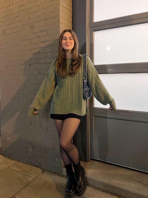 Thigh High Boots Jean Shorts, Outfits Aesthetic Winter Casual, Black Dot Tights Outfit, Fall Skirts With Sweaters, Jacob Collier Concert Outfit, Mini Skirt Jumper Outfit, Shorts In The Winter Outfits, Light Academia Outfit Casual, Short Black Boots Outfit Winter