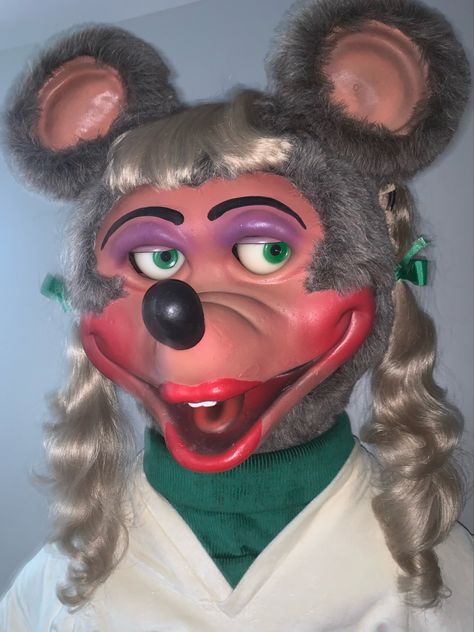 Rock A Fire Explosion Animatronics, 80s Animatronics, Vintage Animatronics, Mitzi Mozzarella, Creepy Animatronics, Rockafire Explosion, Fire Explosion, Tortoise Food, Showbiz Pizza