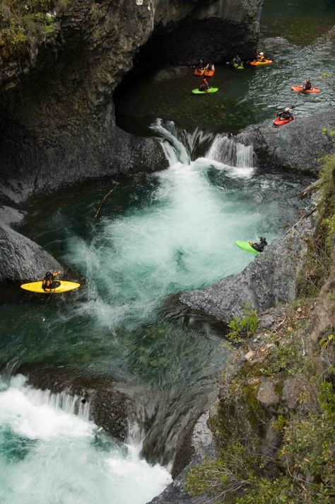 Kayaking day - Seven Teacupd, Rio Claro, Parque Inglés in the Radal de las Siete Tazas National Park, Chile. they are actually waiting to go down next Nantahala Outdoor Center, White Water Kayak, Kayaking Tips, Chile Travel, Whitewater Kayaking, Canoe And Kayak, Canoeing, Kayaks, Extreme Sports