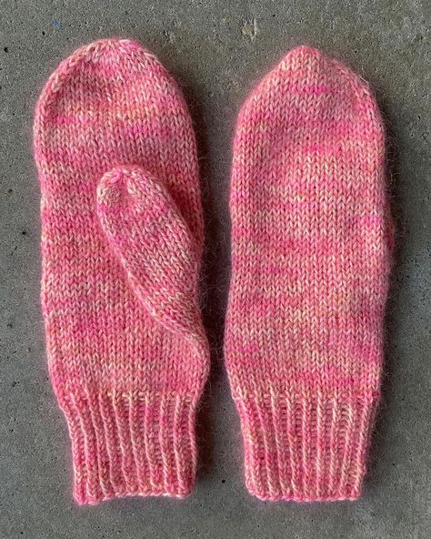 Another pair of ‘Basic Mohair Mittens by GJ’ 😁 These were finished the day after the other pair of mittens that I posted yesterday. And… | Instagram The Day After, Crochet Designs, Knit Crochet, Bubbles, Knitting, Crochet, Design