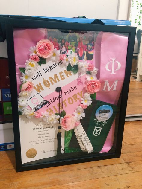 #graduation #gradcrafts #shadowboxideas #gradcap #sorority #phimu Sorority Shadow Box Ideas, Graduation Paddle, Shadow Box Graduation, Sorority Graduation, Shadow Box Ideas, Graduation Caps, Delta Gamma, Grad Cap, Box Ideas