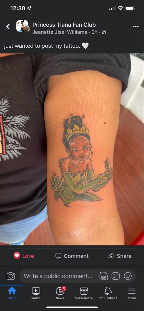 Princess Tiana Tattoo Ideas, Princess Tiana Tattoo, Tiana Tattoo, Princess And The Frog Tattoo, Pretty Body, Frog Tattoo, Frog Tattoos, Beautiful Dreadlocks, Tattoos For Black Skin