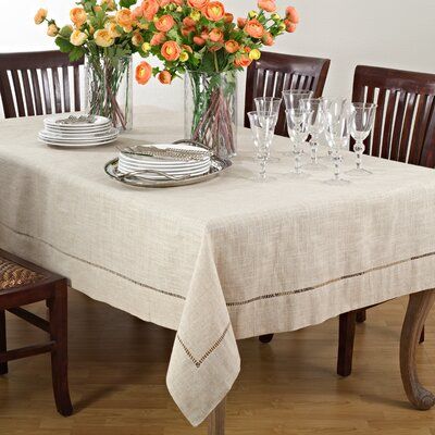 Modern farmhouse dining room decor