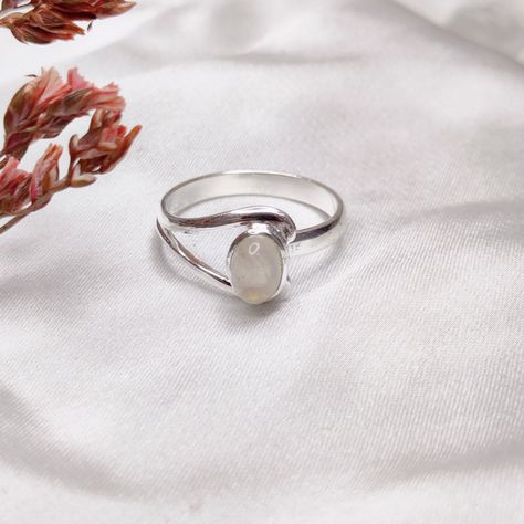 Silver Rose Quartz Engagement Ring, Quartz Ring Jewelry For Gift, Silver Quartz Rings For Gift, Rose Quartz Ring Silver, Pink Stone Ring, Adjustable Rose Quartz Ring, Ring For Mom, Pink Stone Rings, Ring Elegant