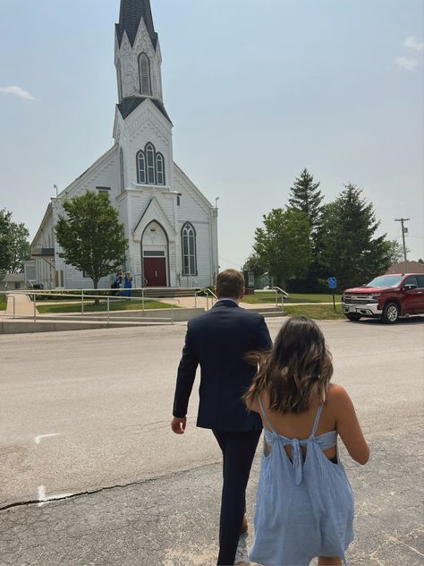 Small town living aesthetic wedding Small Town Family Aesthetic, Young Marriage, Living Aesthetic, Family Aesthetic, Small Town Living, Little White Chapel, White Chapel, Aesthetic Wedding, Love My Family