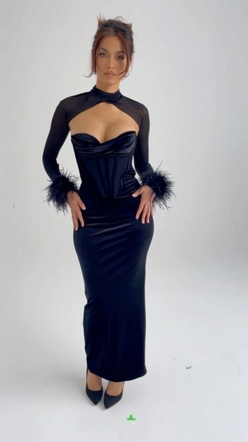 Velvet Corset Dress, Corset Gowns, Simple Elegant Dresses, Materials Gown Style, Dress With Detachable Sleeves, Corset Gown, Velvet Corset, Prom Inspo, Corset Midi Dress