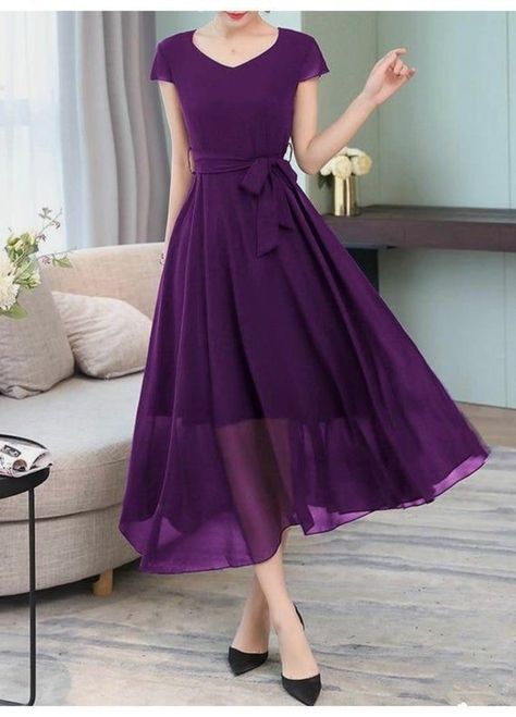 Áo Blu, Solid Midi Dress, Trendy Dresses Summer, Western Wear Dresses, Frock For Women, Chiffon Dress Long, Girly Dresses, Church Dresses, Frock Design