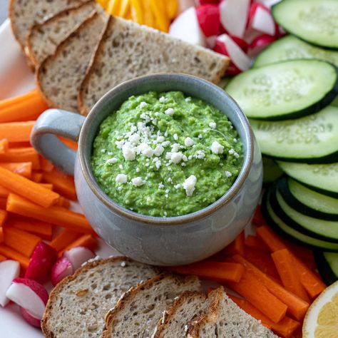 Simple Spring Pea Dip | Healthy and Delicious Dip Pea Dip, Tomato Caprese, Goat Cheese Appetizer, Multi Grain Bread, Crudite Platter, Mushy Peas, Spring Peas, Cocktail Appetizers, Wfpb Recipes