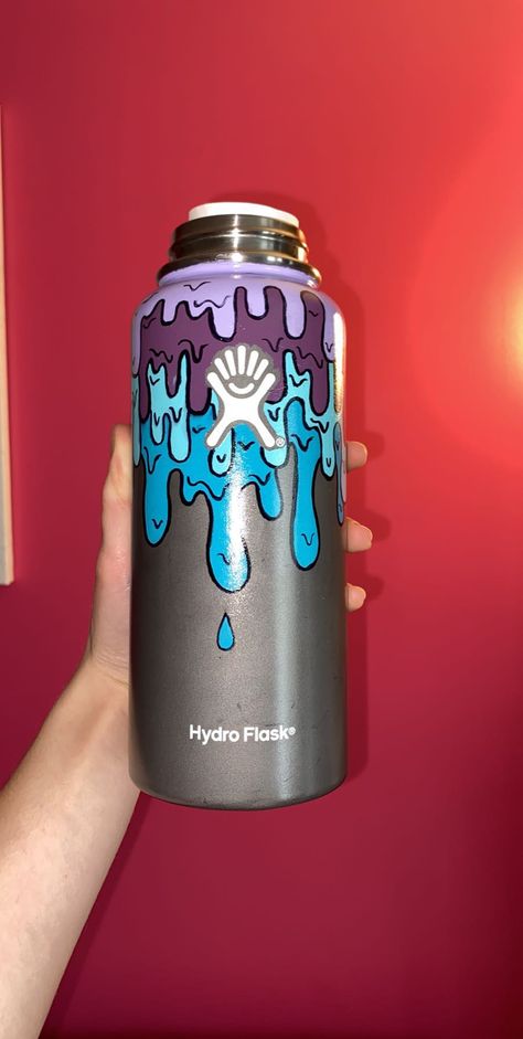 Ideas for painting a hydro flask Hydro Flask Design Ideas, Custom Hydro Flask Ideas, Painting Hydro Flask Ideas, Tumbler Painting Ideas, Hydro Flask Painting Ideas Easy, Painted Tumbler Ideas, Hydro Flask Painting Ideas, Hydro Flask Stickers Ideas, Water Bottle Painting Ideas