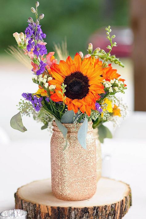 Cheap Wedding Table Centerpieces, Wedding Centerpieces Mason Jars, Fall Wedding Decor, Fall Wedding Color Schemes, Unique Wedding Flowers, Fall Wedding Centerpieces, Wedding Floral Centerpieces, Mason Jar Wedding, Fall Wedding Flowers