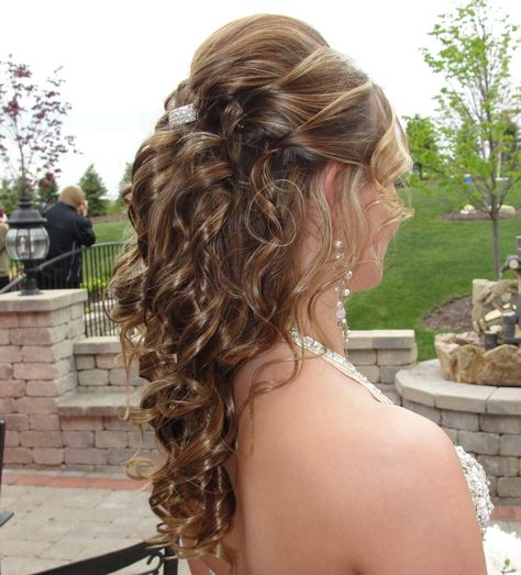 Long Ombre Hair, Cute Prom Hairstyles, Wedding Hairstyles Medium Length, Simple Prom Hair, Mother Of The Bride Hair, Slider Buns, Braided Prom Hair, Prom Hairstyles For Long Hair, Long Hair Updo