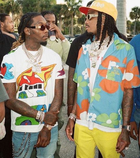 LEGENDS LIVE FOREVER💔🕊 on Instagram: "@offsetyrn x @quavohuncho" Quavo Offset, Cute Dreads, Swag Pics, Live Forever, Living Forever, Rappers, Eye Candy, Ralph Lauren, Lounge