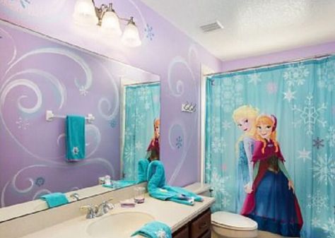 Color idea b's room Frozen Bathroom Ideas, Frozen Bathroom, Princess Bathroom, Sisters Room, Disney Princess Room, Frozen Bedroom, Disney Bathroom, Casa Disney, Frozen Room