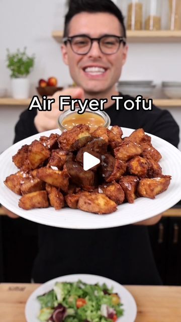 Firm Tofu Recipes, Air Fryer Tofu, Tofu Bites, Salads Bowls, Firm Tofu, Air Fryer Oven Recipes, Crispy Tofu, Extra Firm Tofu, Fried Tofu