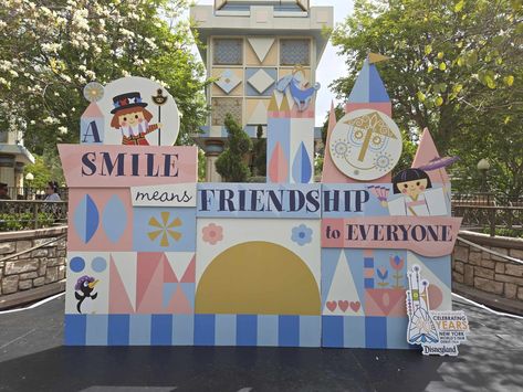 It’s a small world Celebrates 60 Years with Cute Photo Op in Disneyland Its A Small World Baby Shower Ideas, Small World Party, Small World Disneyland, Its A Small World, Diy Christmas Snowflakes, Holiday Bulletin Boards, It’s A Small World, Party Hardy, Cute Photo