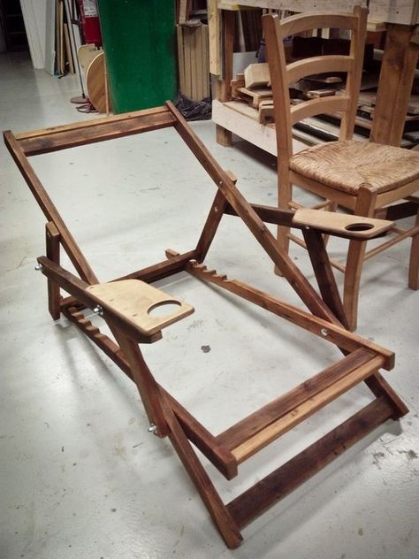 Picture of Frame Comparison Beach Chairs Diy, Diy Chair, Deck Chairs, Teds Woodworking, Steel Furniture, Woodworking Furniture, Chair Style, Easy Woodworking Projects, Cool Chairs