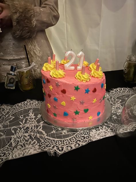 Mac And Ruby Cake, Max And Ruby Birthday Cake, Max And Ruby Cake, Ruby Cake, Max And Ruby, Sweet Sixteen Birthday Party Ideas, Funny Birthday Cakes, Pretty Dessert, Hello Kitty Cake