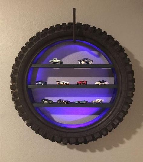 Wall Decorating with Toy Cars, Kids Storage and Organization Ideas Tire Shelf, Kursi Ban, Tire Furniture, Bike Room, Car Part Furniture, Automotive Furniture, Camera Car, Cars Room, Bakery Ideas