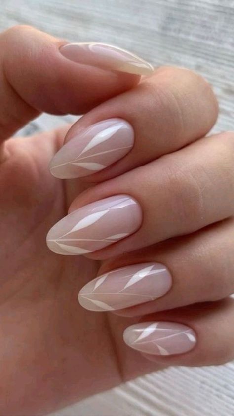 The best spring nails, spring nail designs, and spring nail ideas to try this year Nail Art Pastel, White Nail Ideas, Nails 2023 Trends, Nails Board, Glitter Gradient Nails, Nude Nail Designs, Classic Nails, Manicure Ideas, 2023 Trends