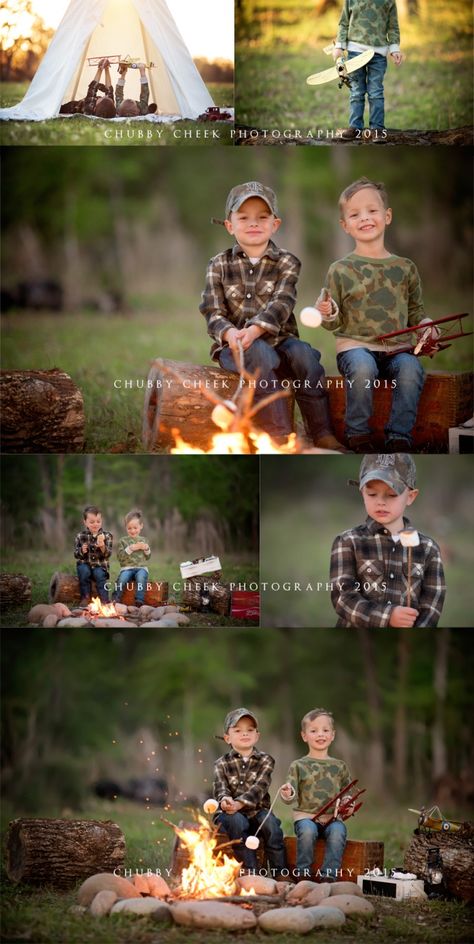 Chubby Cheek Photography, Mini Photo Sessions, Boy Photo Shoot, Camping Photo, Kind Photo, Photography Mini Sessions, Sibling Photography, Sibling Photos, Camping Photography