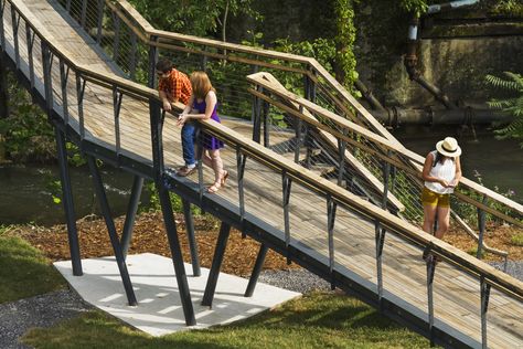 Gallery of Smith Creek Pedestrian Bridge / design/buildLAB - 3 Underwater Building, Pedestrian Bridge Design, Bridge Ideas, Jungle Resort, Landscape Elements, Wooden Bridge, Pedestrian Bridge, Bridge Design, Parking Design