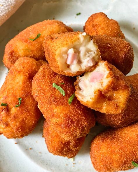 Croquetas Recipe, Ham Croquettes Recipe, Gf Appetizers, Ham Croquettes, Croquettes Recipe, Deli Ham, Spanish Tapas, Tapas Bar, Gazpacho