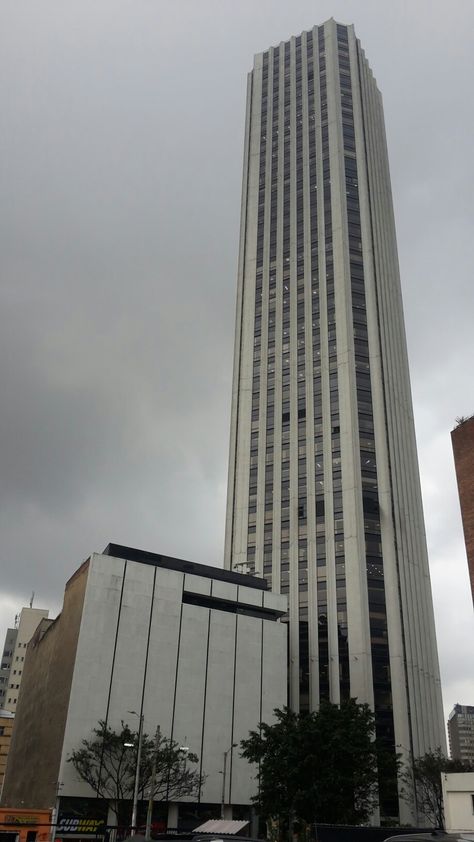 Torre Colpatria Bogotá Amazing Architecture, Skyscraper, Multi Story Building, Snapchat, Wallpapers, Architecture, Building, Bogota