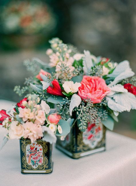 #centerpiece  Photography: Jana Morgan Photography - janamorgan.com Event Planning: Belle Destination Weddings & Events, Inc. - belledestinationevents.com Floral Design: Bella Bloom Floral Boutique - bellabloommaui.com  Read More: http://www.stylemepretty.com/2013/04/18/maui-wedding-from-belle-destination-weddings/ Tin Can Wedding Ideas, Vasos Vintage, Chinese Wedding Decor, Rustic Wedding Diy, Unique Centerpieces, Maui Weddings, Deco Floral, White Table, Rustic Wedding Decor