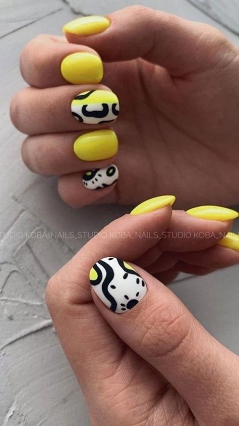 Nail Design Glitter, Weak Nails, Sassy Nails, Nails Art Designs, Her Nails, Yellow Nails, Fire Nails, Funky Nails, Fancy Nails