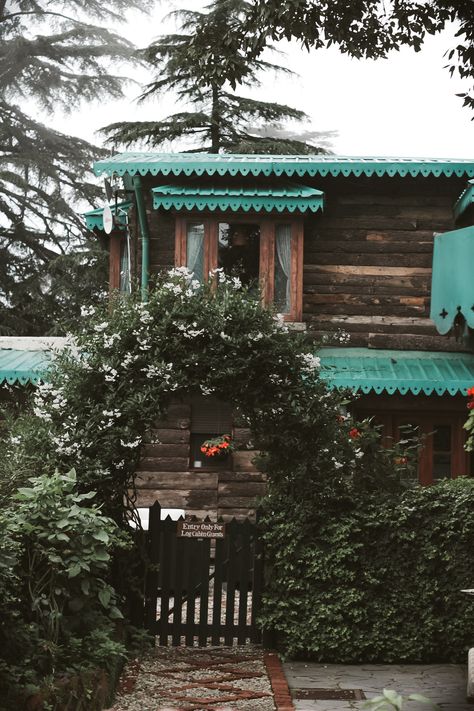 Hillside Aesthetic, Rokeby Manor, Ruskin Bond, Indian Houses, Two Types Of People, Travel Points, Mountains Aesthetic, Indian House, Nude Colour