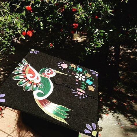 Pin for Later: Graduating Latinas Are Honoring Their Heritage With Inspiring DIY Caps Painting a Decorative Hummingbird Diy Caps, Masters Graduation, Graduation Cap Decoration Diy, High School Graduation Cap, College Graduation Cap Decoration, Stone Pictures Pebble Art, Grad Hat, Grad Cap Designs, Motivate Me