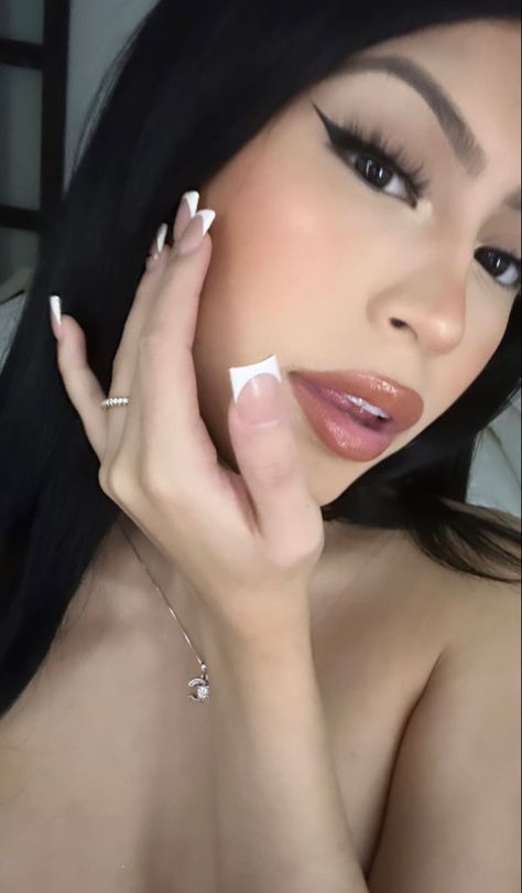 Desiree Montoya, Latina Makeup Looks, Latina Makeup, Asian Beauty, My Girl, Makeup Looks, Dye, Makeup, Beauty