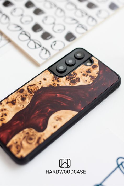 Stunning Red Resin and Wood Phone Case for your Samsung. Epoxy Phone Case, Resin Phone Case, Resin Case, Wooden Phone Case, Wood Phone Case, Phone Case Samsung, Diy Cnc, Red Sunset, Wood And Resin