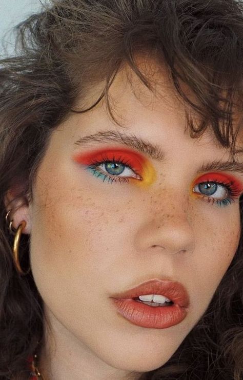 Funky Eyeshadow Looks, Maximalist Makeup, Coloured Eyeshadow, 70s Shoot, Pride 2024, 70s Makeup, Pretty Eye Makeup, Pride Makeup, Dopamine Dressing