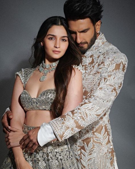 Alia Bhatt and Ranveer Singh Steal the Show at Manish Malhotra's Event Winery Reception, Manish Malhotra Lehenga, Corset Fashion Outfits, Manish Malhotra, Ranveer Singh, Manish, Cutest Thing Ever, Alia Bhatt, Indian Fashion Dresses