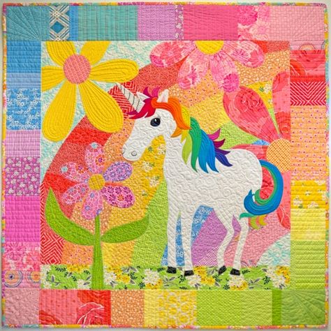 Unicorn Quilt, Diy Unicorn, Applique Tutorial, Diy Xmas Gifts, Unicorn Crafts, Childrens Quilts, Leaf Drawing, Animal Quilts, Quilt Labels