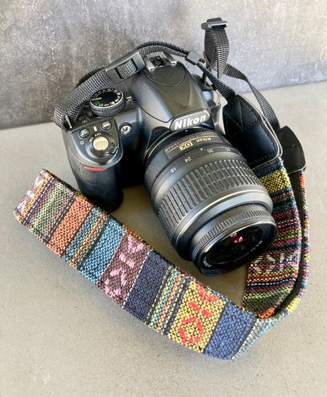 Gift for Photographer DSLR Camera Strap Fits Any Camera We | Etsy Drawing Polaroid, Diy Camera Strap, Process Drawing, Vintage Camera Strap, Camera Neck Strap, Dslr Camera Straps, Instax Camera, Cute Camera, Classic Camera