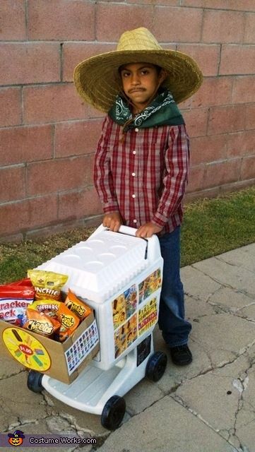 Ice Cream Seller Costume - Halloween Costume Contest via @costumeworks Ice Cream Man Costume, Paletero Man, Mexican Halloween Costume, Ice Cream Seller, Mexican Halloween, Ice Cream Man, Ice Cream Cart, Homemade Costume, Costume Works