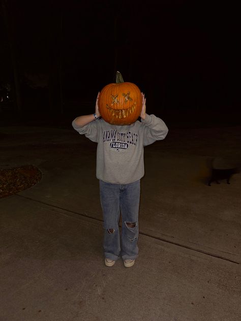 Pumpkin Head Aesthetic, Jack O Lantern Aesthetic, Halloween Aesthetic Pfp, Creepy Jack O Lantern, Jack O Lantern Ideas, Night Time Aesthetic, Lantern Aesthetic, Jack O Lantern Costume, Jack O Latern