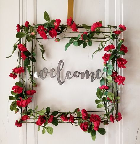 Spring wreath 2018  red flowers on square wire wreath, tin welcome sign Square Metal Wreath Frame Ideas, Square Wire Wreath Ideas, Square Wreaths For Front Door, Metal Wreath Frame Ideas, Square Wreath Ideas, Square Wreath Ideas Diy, Square Wreaths, Wall Hanging Frames, Wire Wreaths