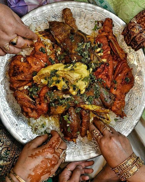 Kashmiri Wazwan, Kashmiri Pulao, Kashmiri Culture, Kashmiri Food, Kashmir Beauty, Kashmiri Cuisine, Apricot Juice, Kashmir Photos, Seekh Kebabs