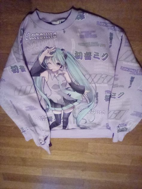 Hatsune miku shirt I got from Zara #vocaloid #miku #hatsunemiku #clothing #sweater #vocaloidclothes #purplesweater #purple clothing Hatsune Miku Clothes, Miku Clothes, Miku Shirt, Purple Clothing, Makeup Steps, Eye Makeup Steps, Sally Face, Clothes Aesthetic, Purple Sweater