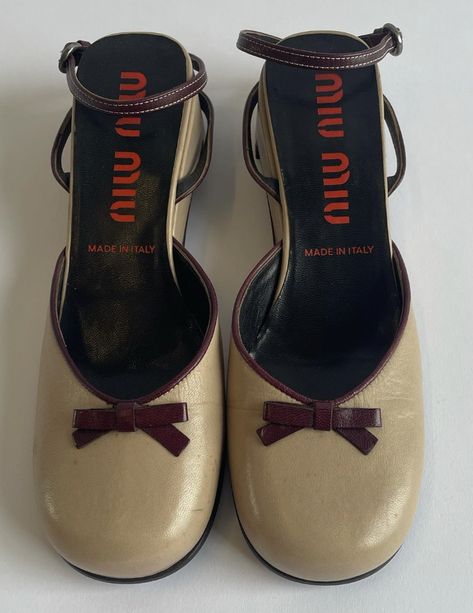 Vintage Miu Miu, Miu Miu Heels, Cinderella Shoes, Funky Shoes, Miu Miu Shoes, Shoes Vintage, Swag Shoes, Dream Shoes, Pretty Shoes