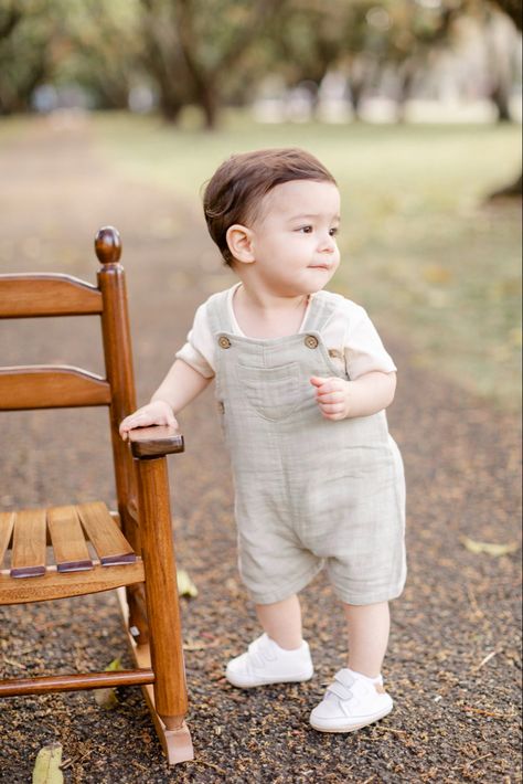 Baby boy first birthday photoshoot outdoor portrait photography session rocking chair One Year Old Birthday Outfit Boy, First Birthday Photography Ideas, Baby Rocking Chair Photography, Outdoor Baby Boy Photoshoot, 1st Birthday Photos Outdoor, Cake Smash Photos Boy Outdoor, Baby Boy Spring Photoshoot, Birthday Boy Outfit 1st, Baby Boy Photoshoot Ideas 1 Year