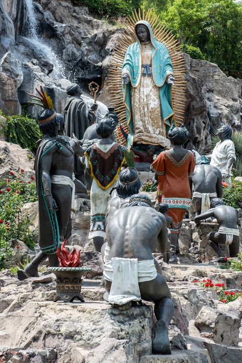 Jesus Helguera, Bautizo Ideas Decoracion, Our Father Prayer, Virgin Mary Art, Virgin Mary Statue, Aztec Warrior, Free To Use Images, Mary Statue, Hacienda Style