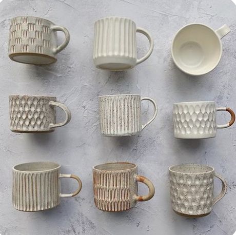 Ceramic Etching Ideas, Underglaze Mug Painting, Set Of Ceramic Mugs, Handbuilding Ceramics Ideas, Textured Mug Ceramics, Small Ceramic Projects, Ceramics Ideas Pottery Creative, Mug Forms, Mug Inspiration