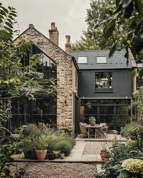 Tiny House Perfect on Instagram: "Tour through a Garden Retreat 🏡🌲🌳🌿🪴🌤  🏠follow us at @tinyhouseperfect 🏠 🏠follow us at @tinyhouseperfect 🏠 🏠follow us at @tinyhouseperfect 🏠 Credits: @benmyhre ______________________  #tinyhouseattractive #tinyhouse #tinyhome #tinyhousemovement #tinyliving #homeiswhereyouparkit #tinyhomes #vanlife #tinyhouselife #tinyhouseliving #tinyhousenation #architecture #travel #tinyhouses #tinyhouseonwheels #fire  #tinyhousedesign #wood #winter #tinyhousebuild #interiordesign #camping #snow #tinyhouselove #design #roadtrip" Home With Garden, Brick Structure, Sleek Kitchen Design, Exterior Color Combinations, Old World Home, Garden Retreat, Tiny House Nation, Industrial Architecture, Industrial Interior Design