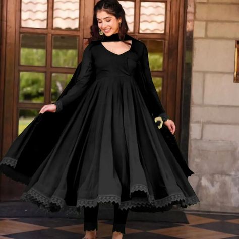 ₹1025 *Presenting New Anarkali Faux Georgette Gown With Fully Flair and Full Stitched With Dupatta Ready To Wear Collection *🍀🌿 *SRK- 5012* 👉 *Rate :-1025 Free Shipping*👈 Vi 🧵*DETAILS* 🧶 👚*Top Fabric*:Heavy Faux Georgette With Full Sleeve And Fancy Latkan Dori And GPO Lace Border ☘️ 👚*Gown Length*:51-52 inches 👚*Gown Inner*: Micro Cotton 👚*Gown Flair * :- *4 Meter* 👚*Bottom *:*Micro Cotton* With GPO Lace Border ✅ *Fully Stitched Ready To Wear * *Length:-40 inch* 👚*Dupatt... Black Anarkali, Simple Frock, Designer Anarkali Dresses, Simple Frock Design, Georgette Gown, Long Frock Designs, Long Gown Design, Frock Designs, Simple Frocks